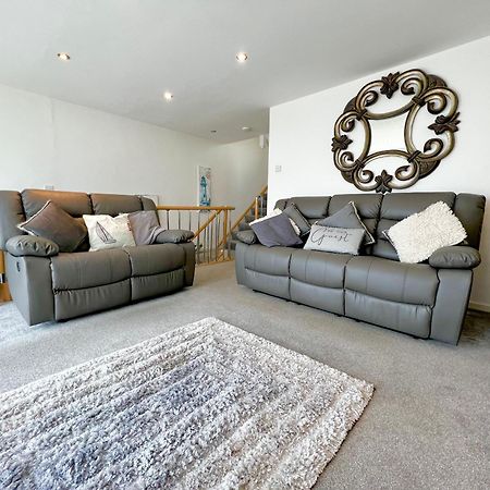 Stunning Beach Front House - Sleeps 6 Pwllheli Zewnętrze zdjęcie