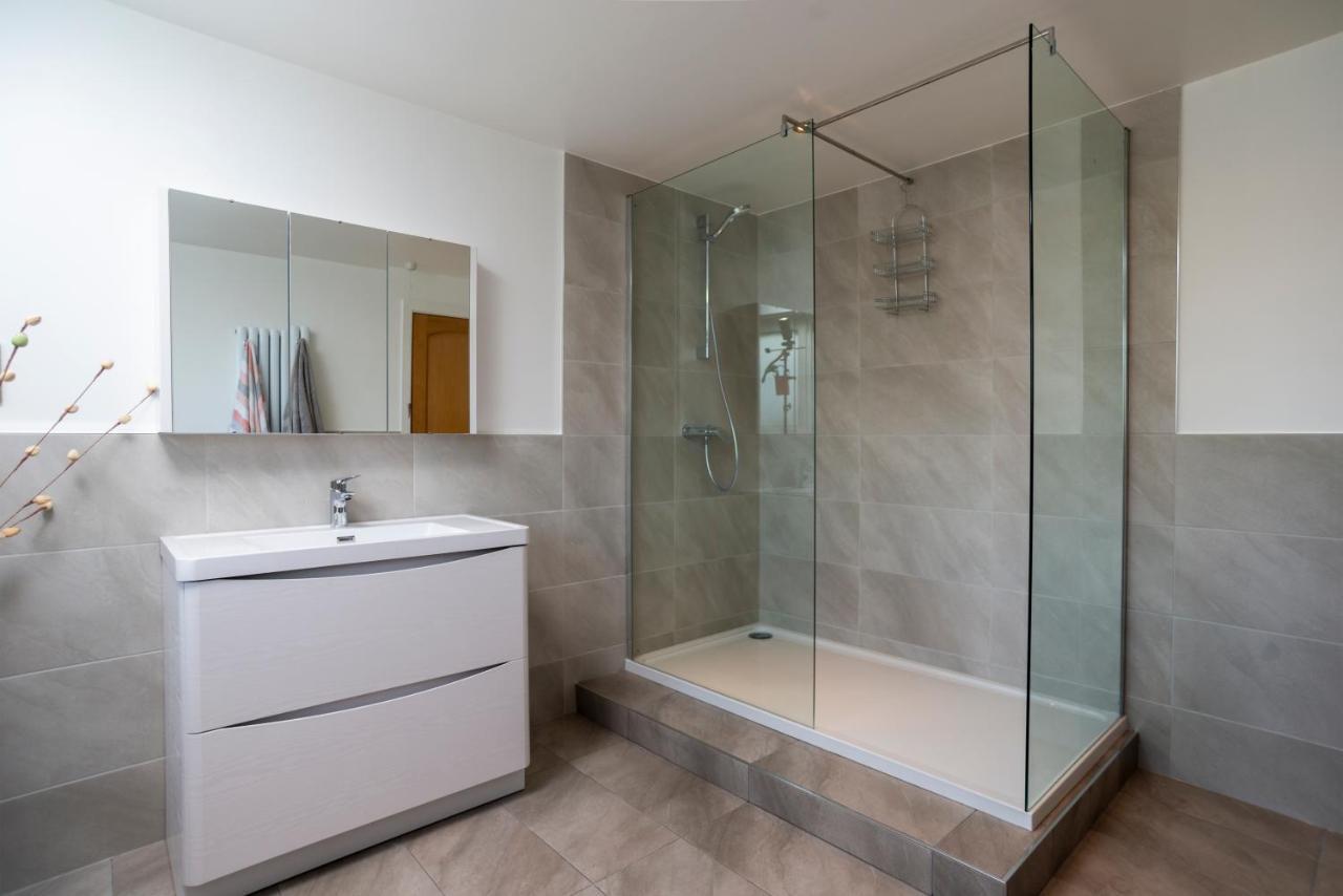 Stunning Beach Front House - Sleeps 6 Pwllheli Zewnętrze zdjęcie