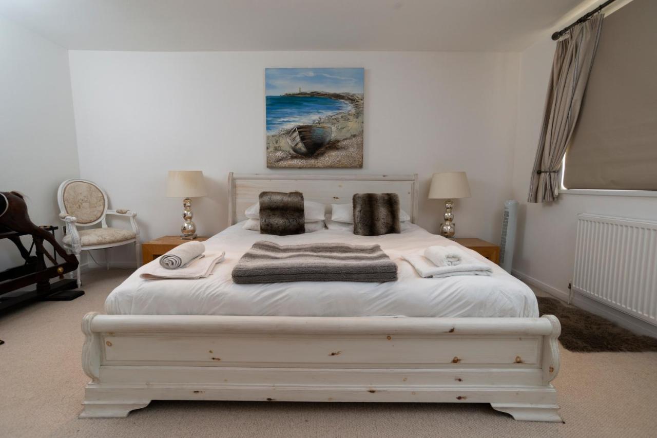 Stunning Beach Front House - Sleeps 6 Pwllheli Zewnętrze zdjęcie