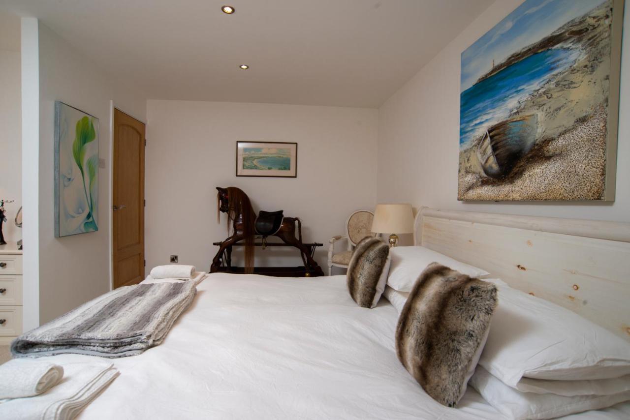 Stunning Beach Front House - Sleeps 6 Pwllheli Zewnętrze zdjęcie
